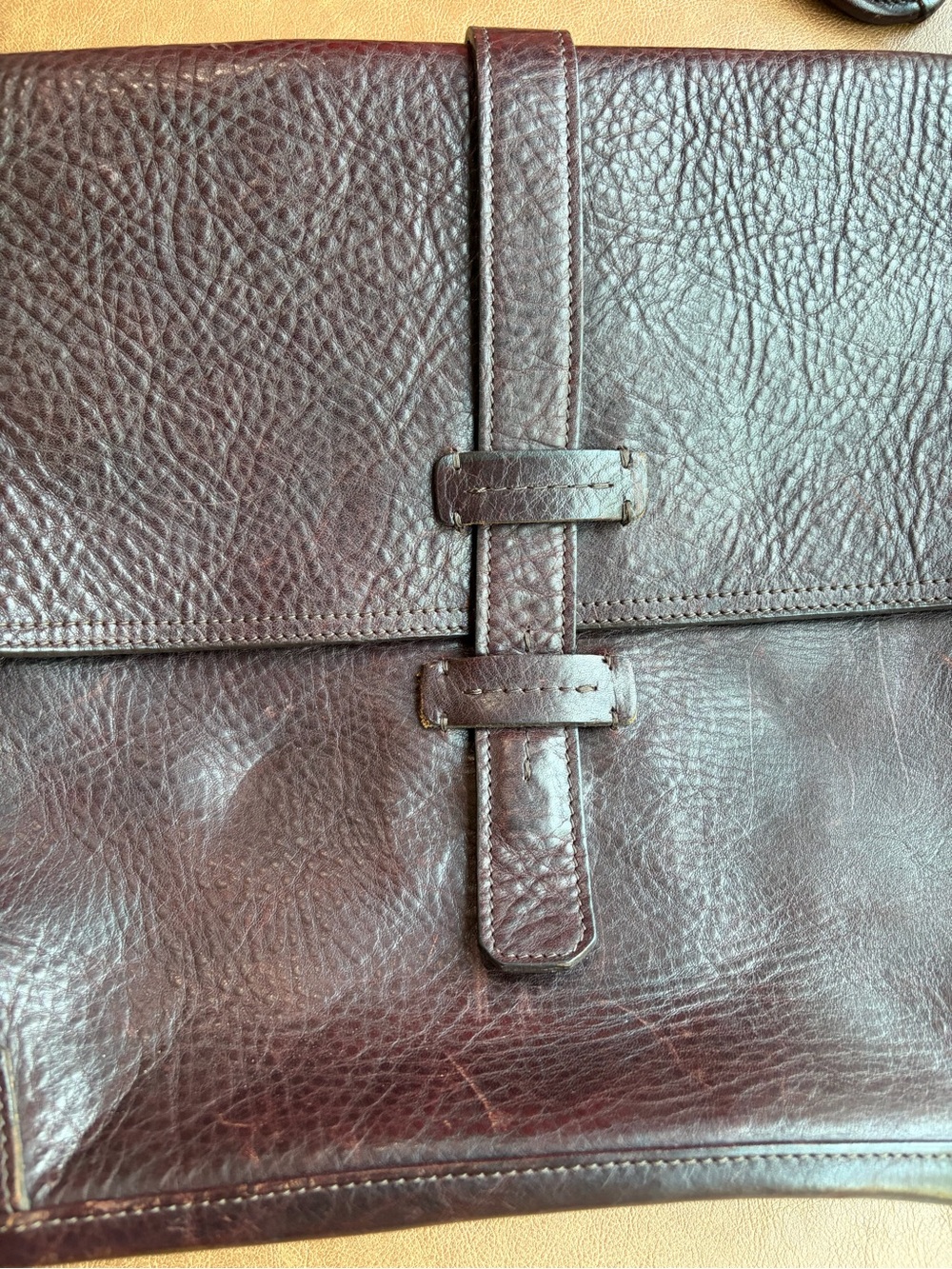 Allen Edmonds dark brown grained leather messenger bag made in the USA - Picture 4 of 12